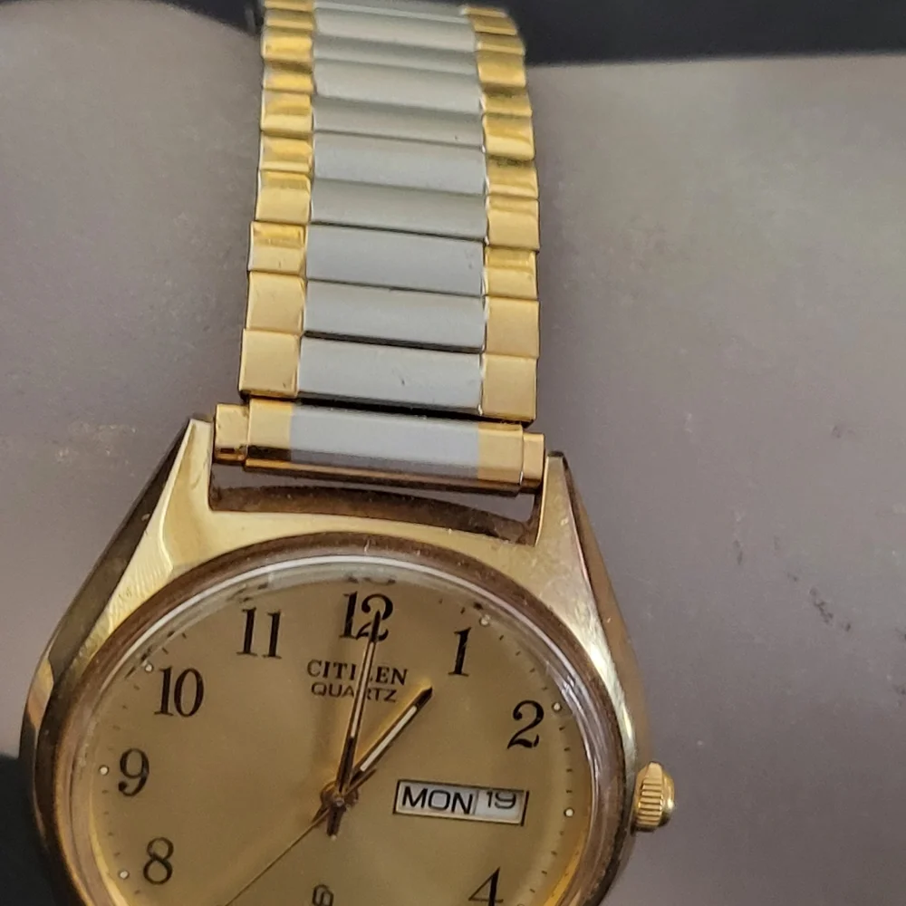 Men Citizen Quartz CQ Water Resistant Analog 36mm Dial Causal Round Watch